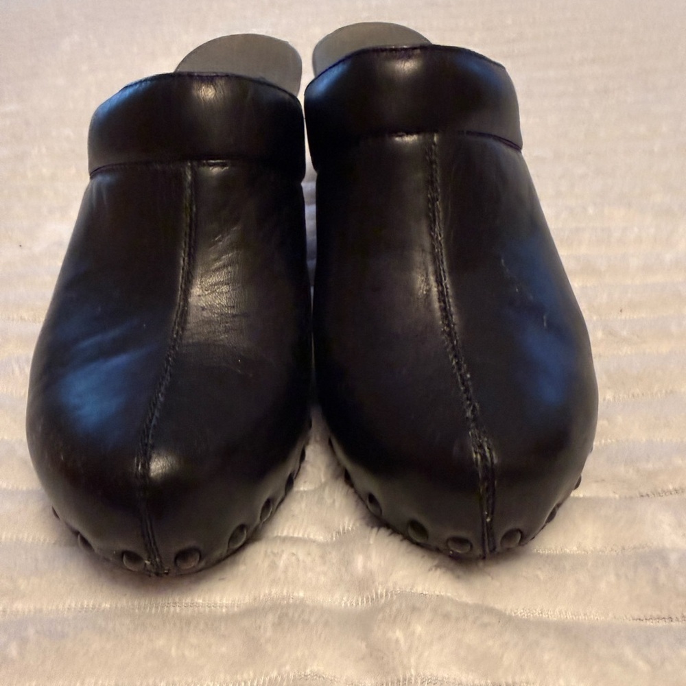 Dansko Women's Classic Black Leather Mules - Picture 2 of 6
